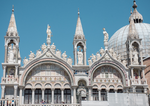 Detalhes da fachada da Basílica de San Marco Veneza